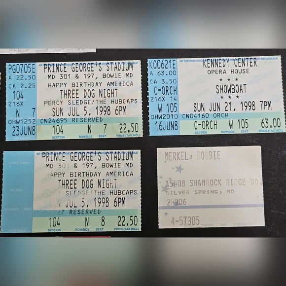 Concert Theatre Ticket Stub lot 19 Barry Manilow Liza Minnelli Three Dog Night - Picture 6 of 7